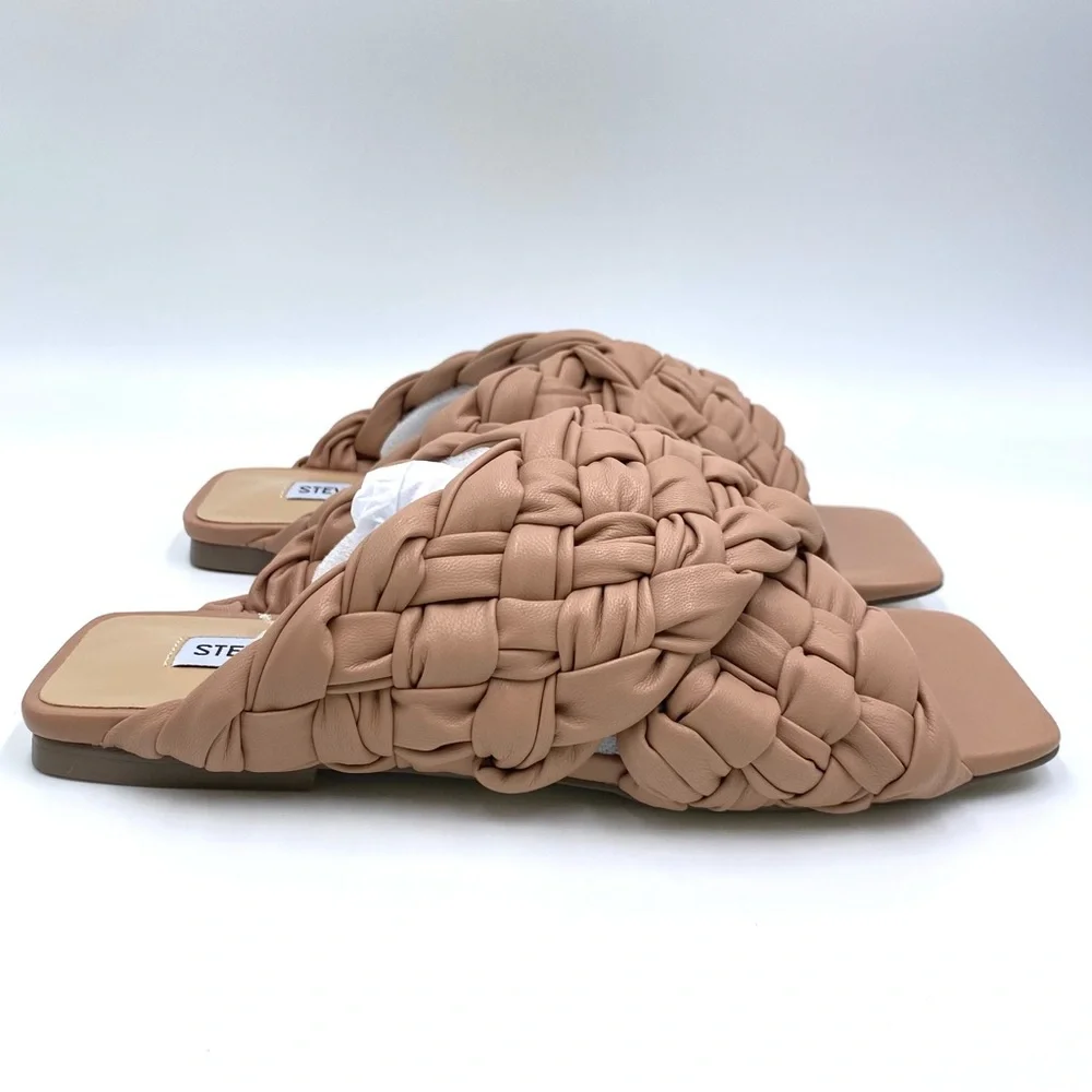 Steve Madden Womens Size 5.5 Nude Chunky Braided Woven‎ Flats Sandals Shoes